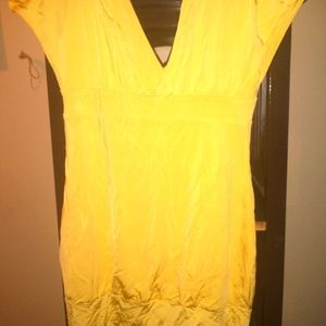 Spring GUESS yellow 💛 dress